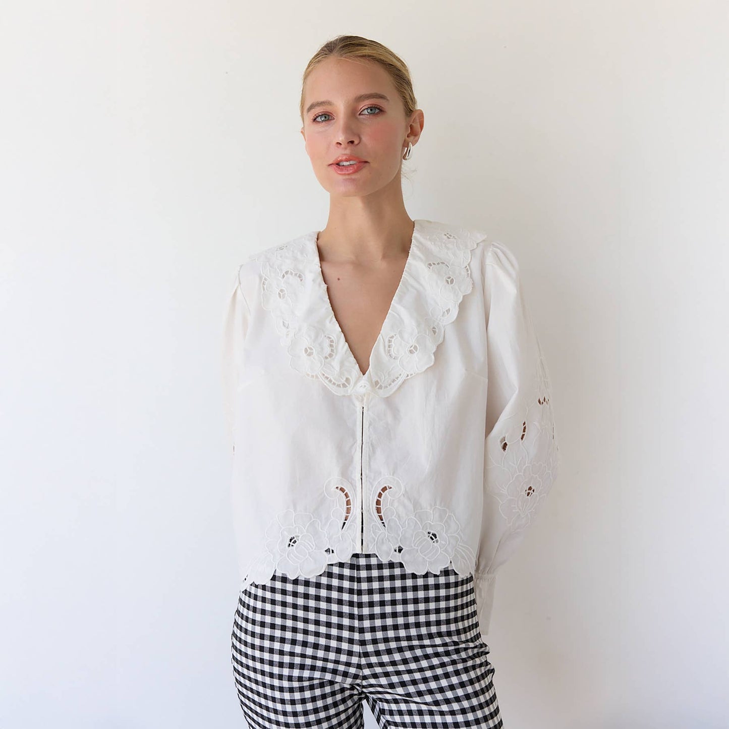 Embroidery Ruffle Blouse - RT1039: White / S-M-L (3-2-1)