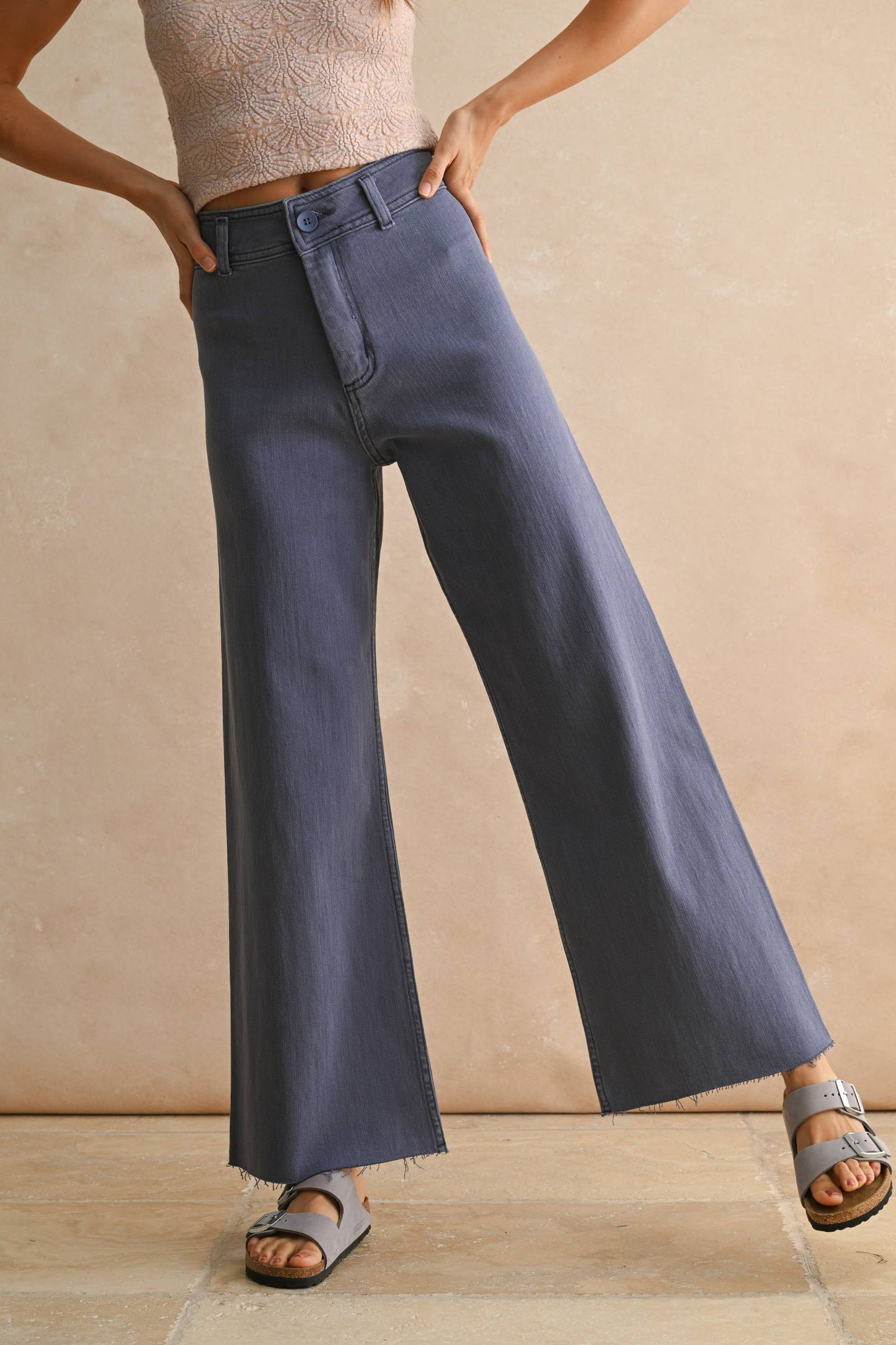 MMP623   STRAIGHT WIDE LEG DENIM PANTS: MAROON / S