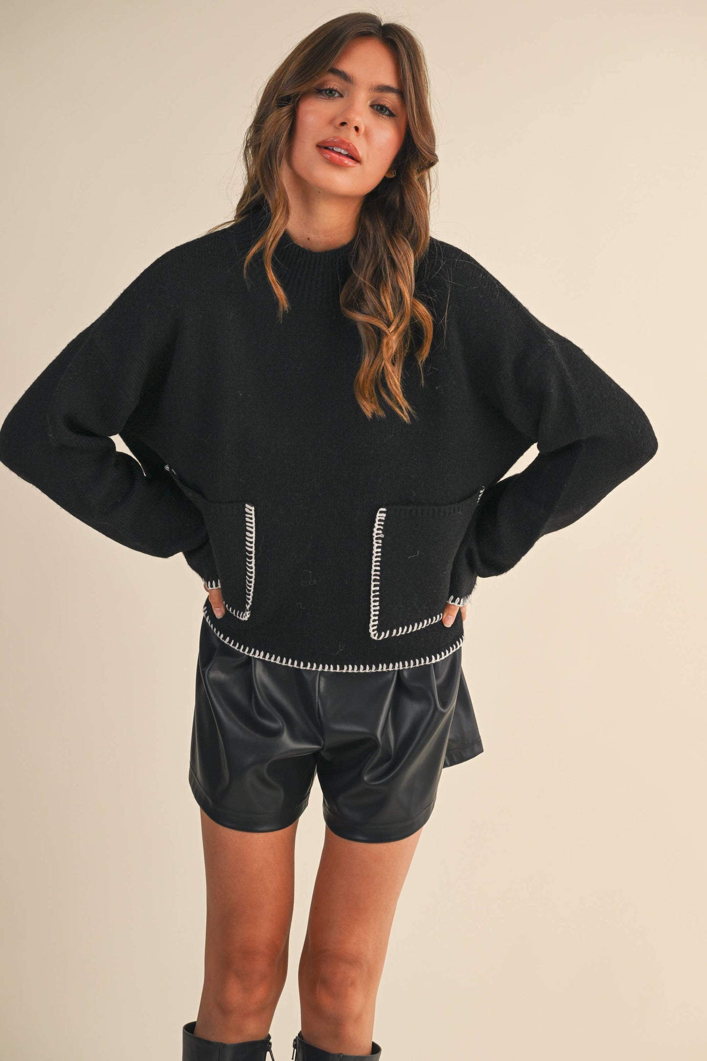 IT4414 MOCK NECK SWEATER TOP WITH FRONT POCKETS: IVORY / L