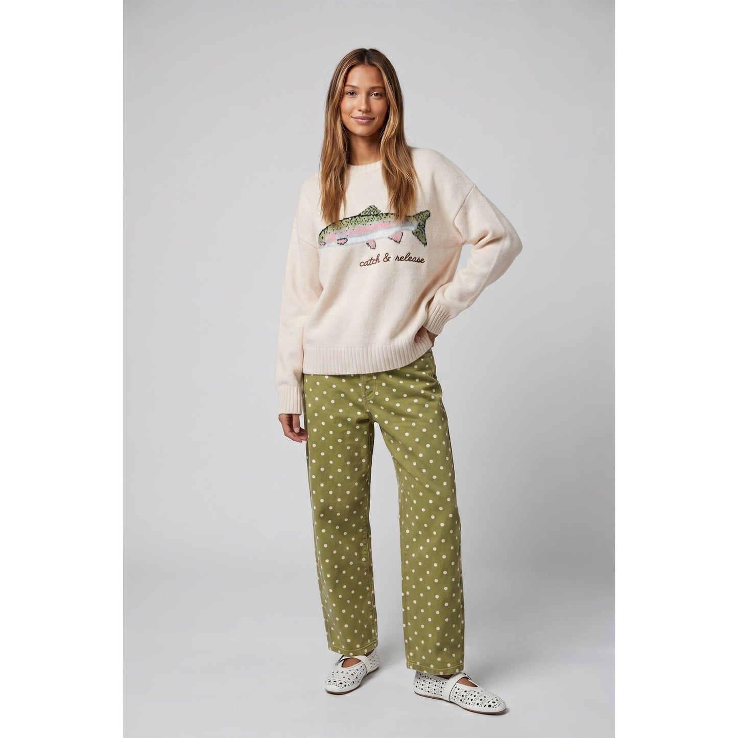 TF26-0628 - Fish sweater with "catch & release" embroidery: OFF WHITE / S-M-L(3-2-1)
