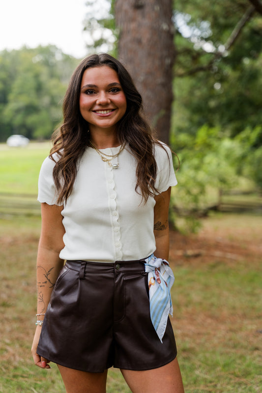 Wren Scalloped Top-white