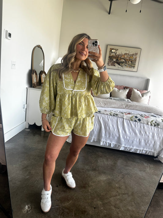 Dandelion contrasting Trim Set