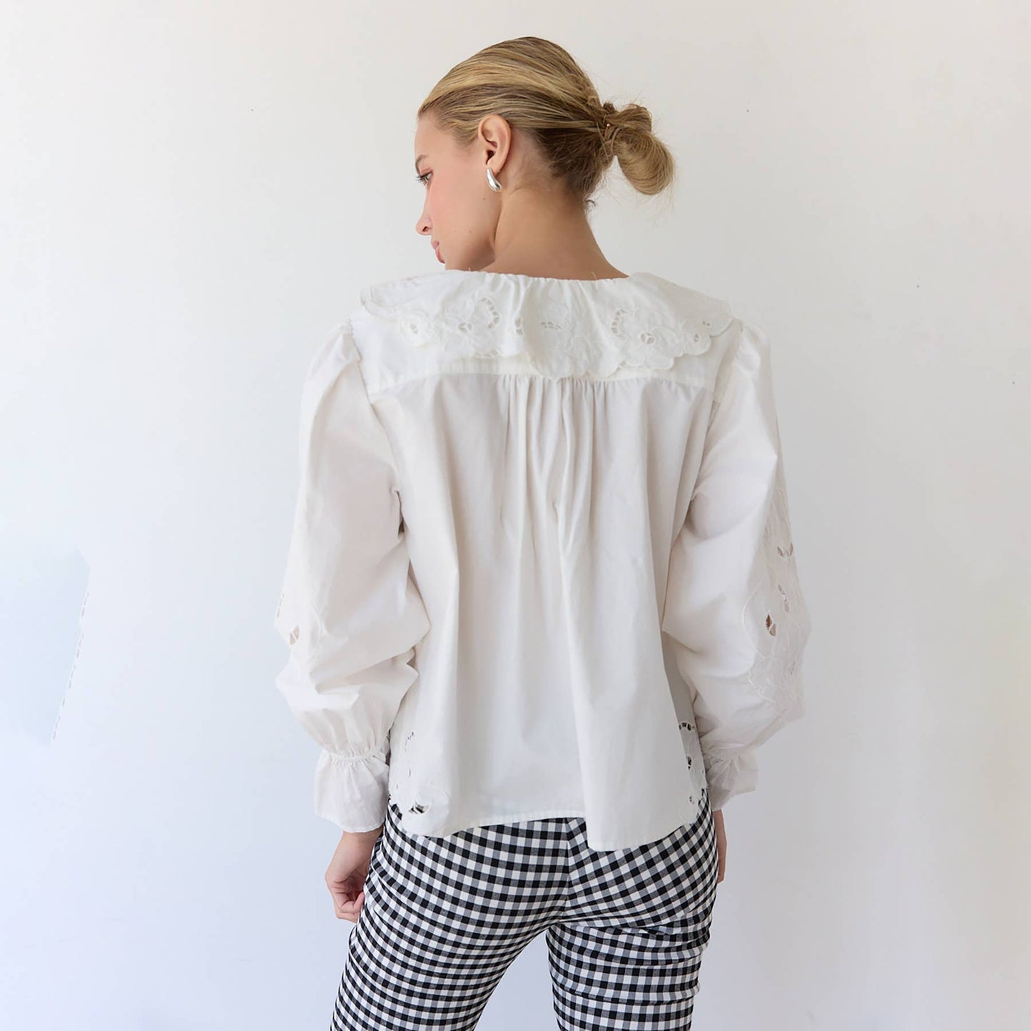 Embroidery Ruffle Blouse - RT1039: White / S-M-L (3-2-1)