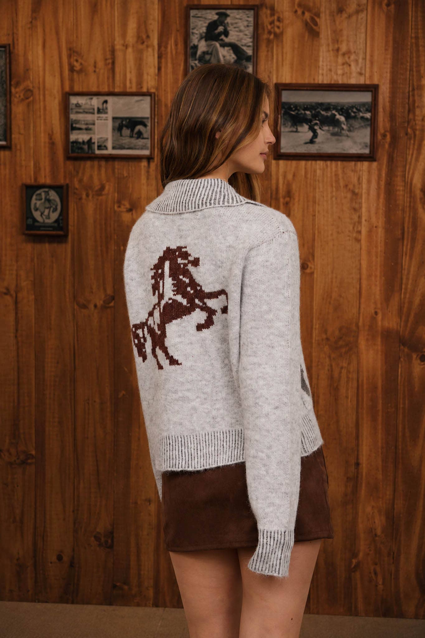 WESTERN JACQUARD COLLARED ZIP-UP KNIT CARDIGAN: LIGHT BROWN MULTI