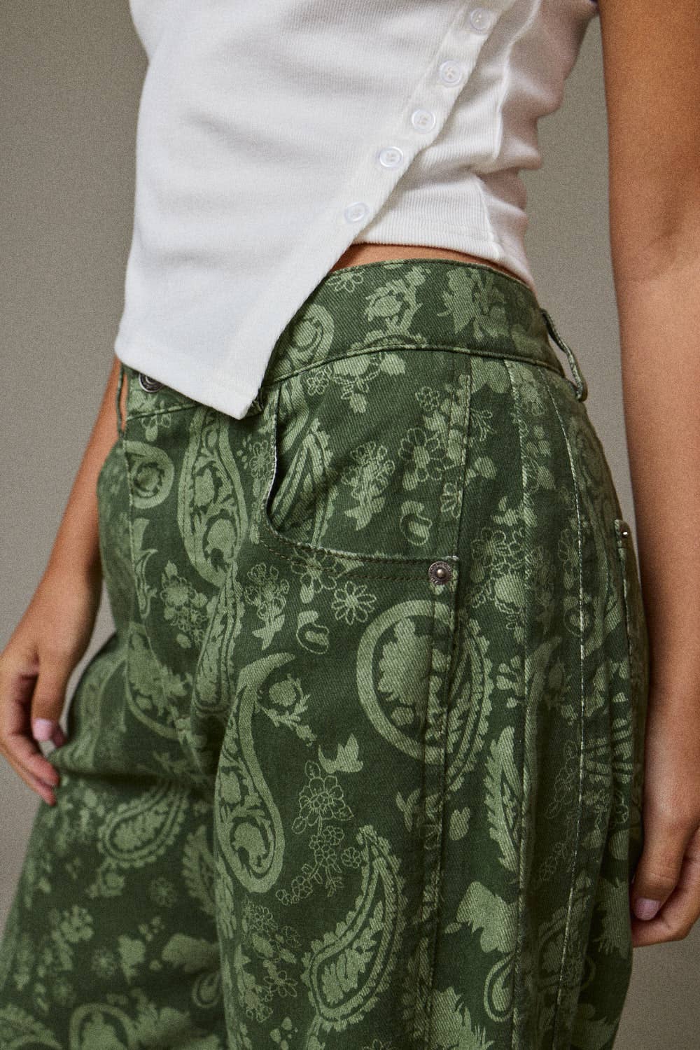 PT18711 - Asymmetrical Hem Tank: BURGUNDY / S