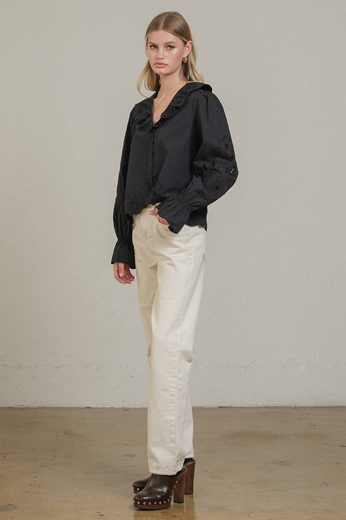 Embroidery Ruffle Blouse - RT1039: White / S-M-L (3-2-1)